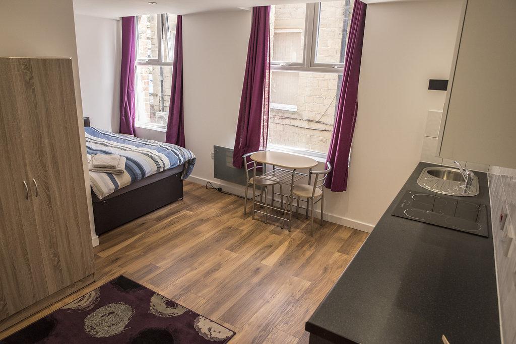 Town Centre Apartments Dewsbury Buitenkant foto
