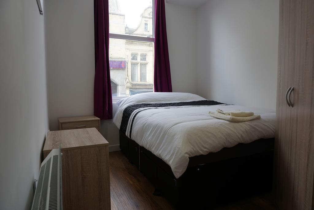 Town Centre Apartments Dewsbury Buitenkant foto